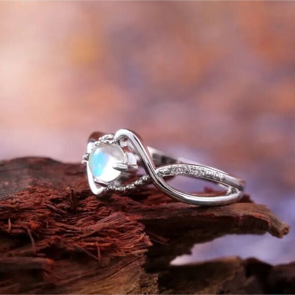 Round Cut Moonstone Ring Female Jewelry Delicate Design - Picture 5 of 12